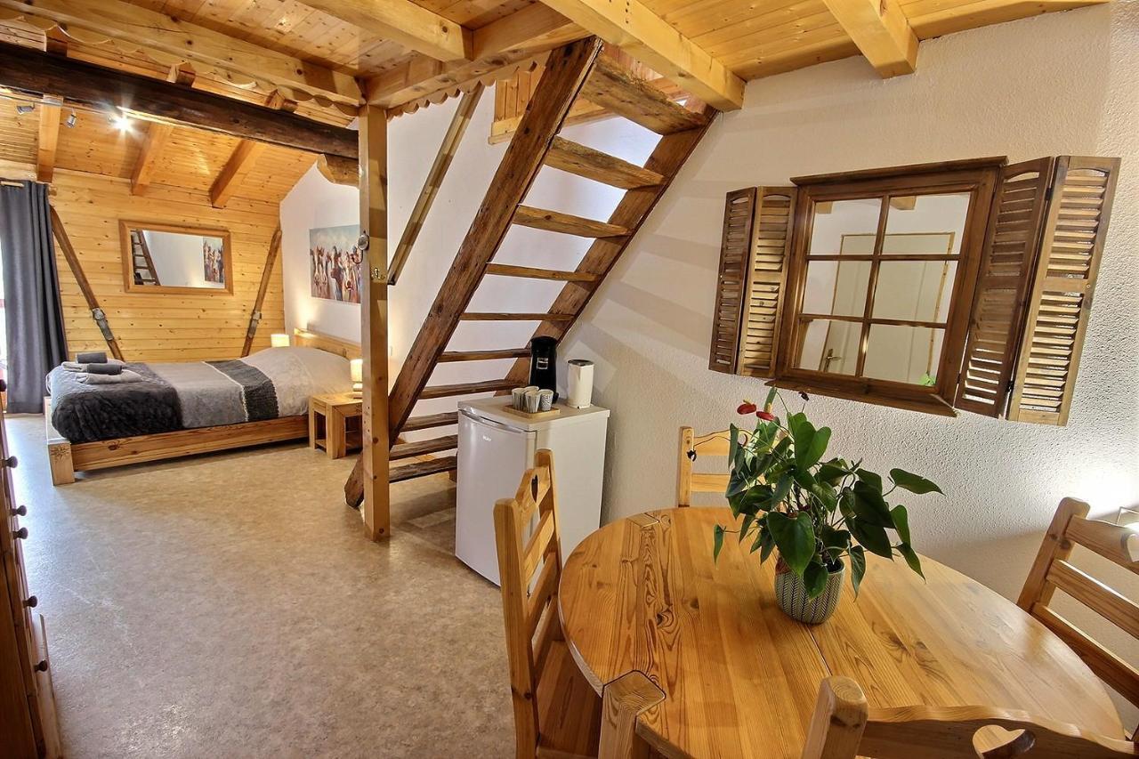 Apartamento Les Balcons Du Molliebon Séez Exterior foto